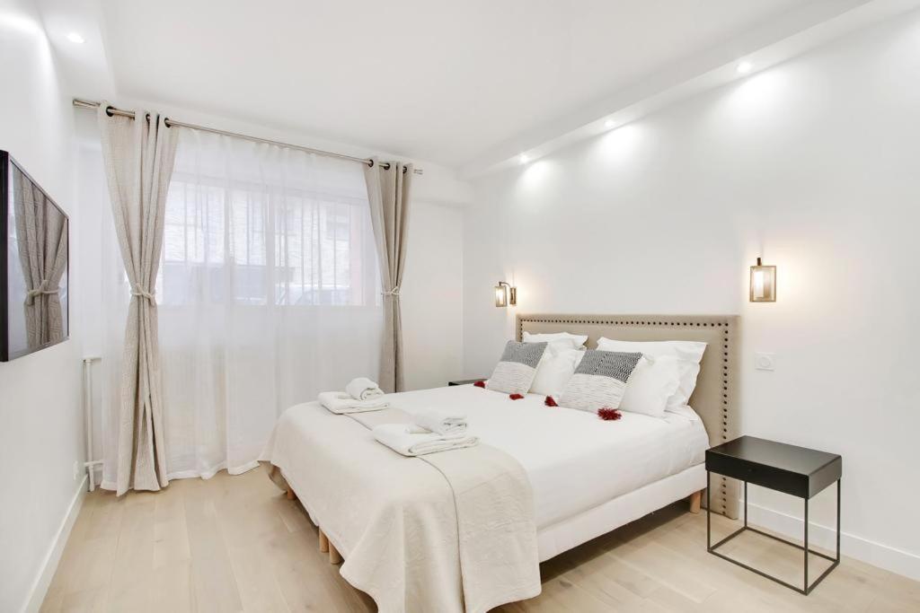 TROCADERO/ EIFFEL TOWER - 3 Bedrooms- All New! Parijs Buitenkant foto