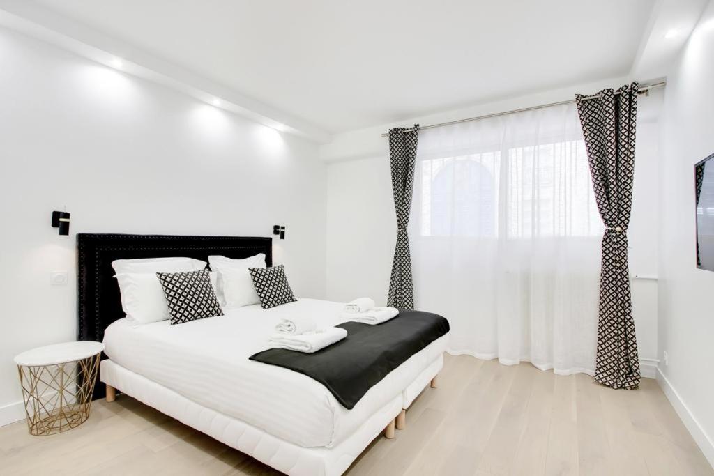 TROCADERO/ EIFFEL TOWER - 3 Bedrooms- All New! Parijs Buitenkant foto