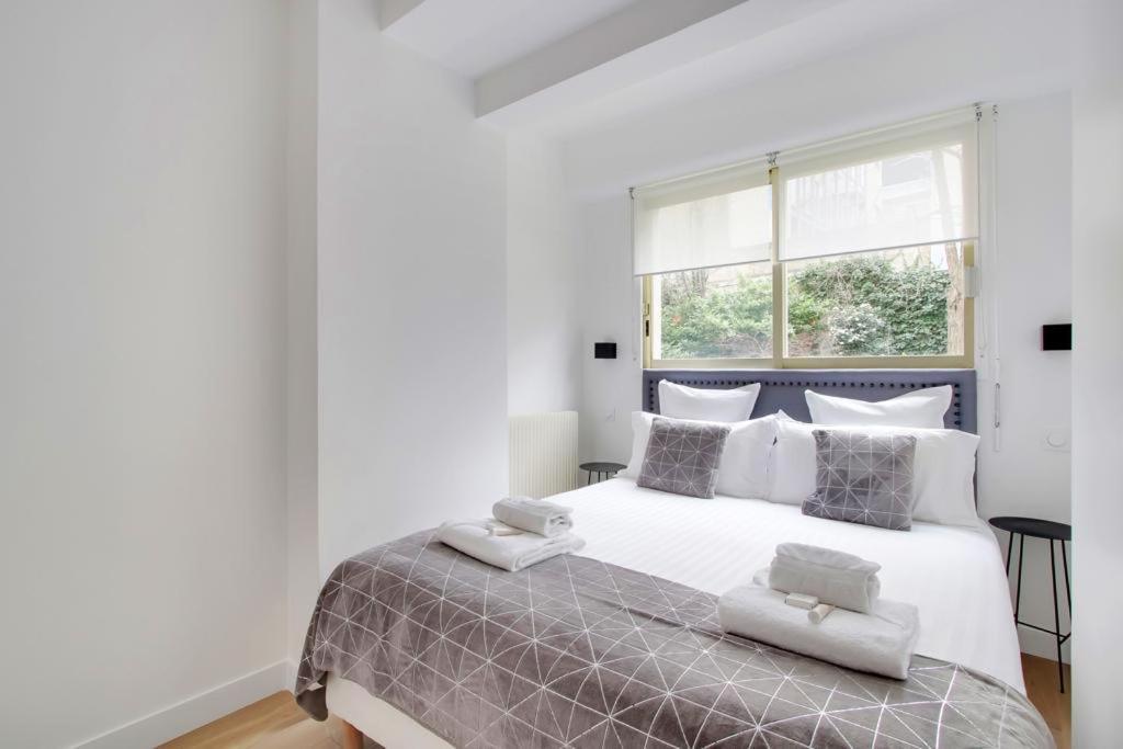 TROCADERO/ EIFFEL TOWER - 3 Bedrooms- All New! Parijs Buitenkant foto